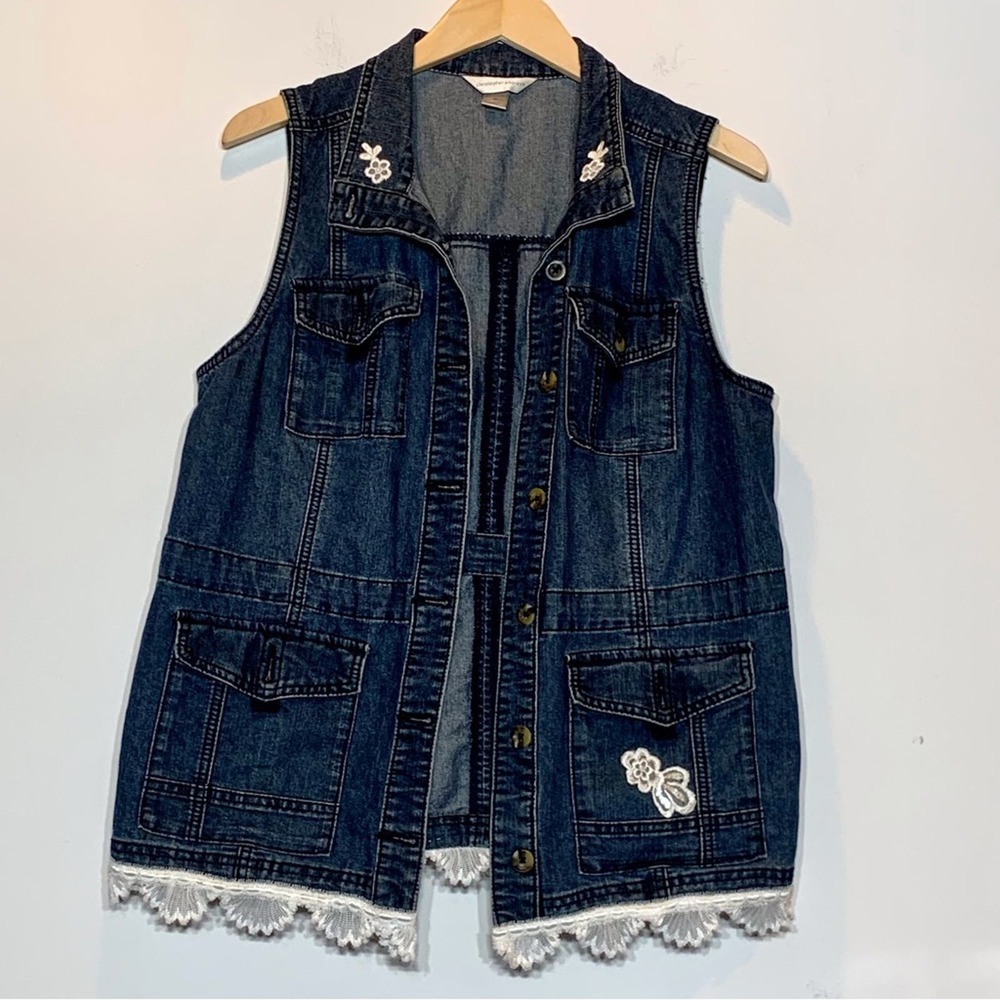 EUC christopher & banks lace‎ embellished denim jean vest tortoise shell buttons